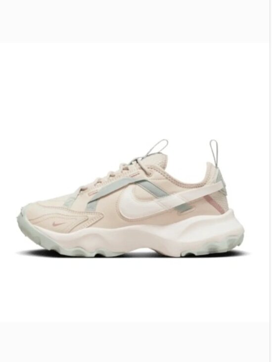 Nike Shoes - Nike TC 7900 Sneakers women's US 8